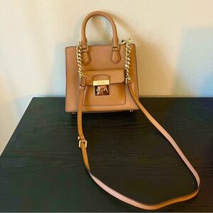 Michael Kors “Bridgette” Crossbody Purse (Small / Tan / Gold Hardware)